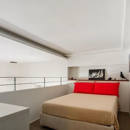 アパート Lo Studio, *